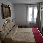 Гостевой дом Alloggi Ss Giovanni E Paolo 3*