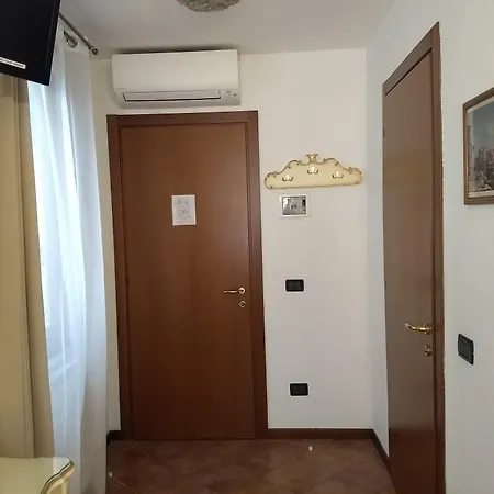 Alloggi Ss Giovanni E Paolo Pensionat