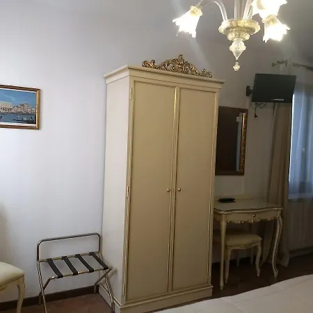 Alloggi Ss Giovanni E Paolo