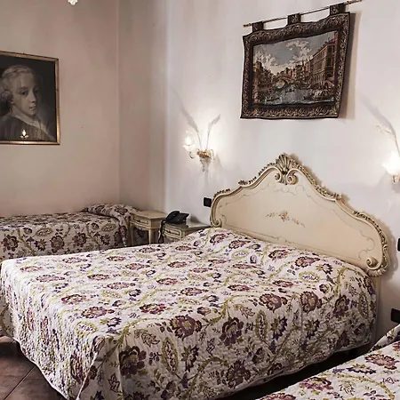 Alloggi Ss Giovanni E Paolo Pensionat