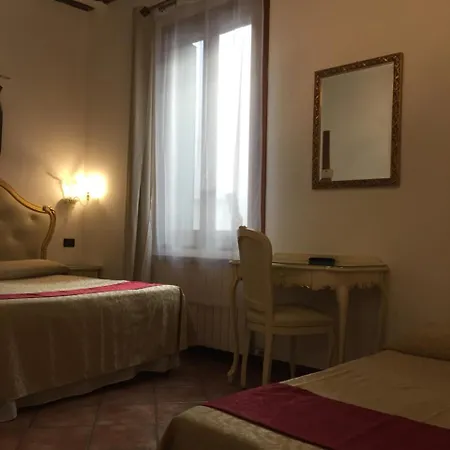 Pensionat Alloggi Ss Giovanni E Paolo Venedig