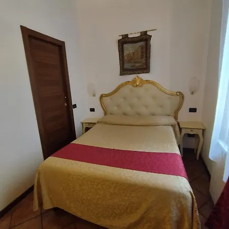 Alloggi Ss Giovanni E Paolo Veneza