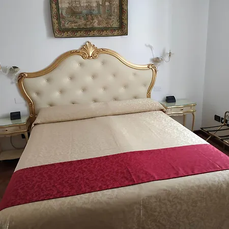 Alloggi Ss Giovanni E Paolo Casa de hóspedes