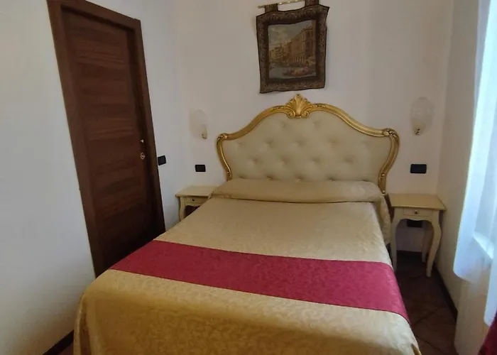 Alloggi Ss Giovanni E Paolo Velence