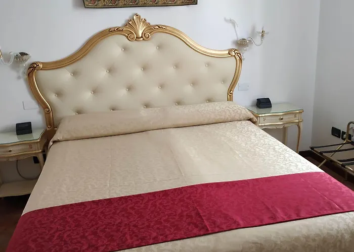 Alloggi Ss Giovanni E Paolo Vendégház