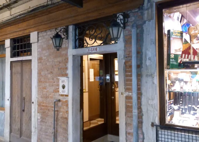 Vendégház Alloggi Ss Giovanni E Paolo Velence