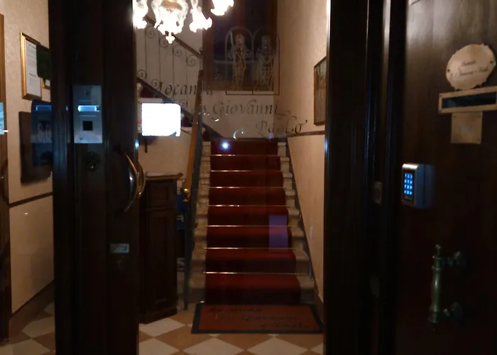 Alloggi Ss Giovanni E Paolo 3*