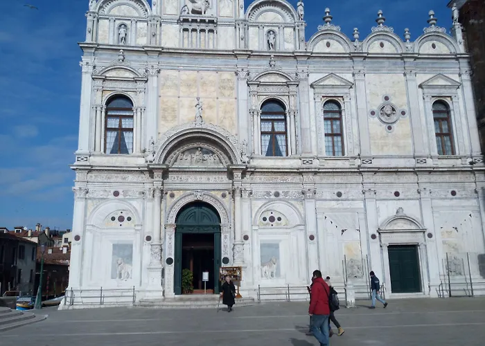 Alloggi Ss Giovanni E Paolo 3*