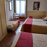 Alloggi Ss Giovanni E Paolo Guest house