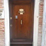 Alloggi Ss Giovanni E Paolo Guest house Venice