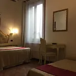 Gasthof Alloggi Ss Giovanni E Paolo Venedig